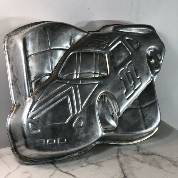 Vintage 1997 Wilton Cake Pan RACE CAR #11 Retired - Picture 2 of 7